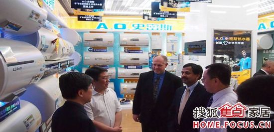 A.0.史密斯总裁Ajita RaJendra造访北国电器