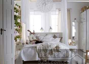 白色的卧室家具