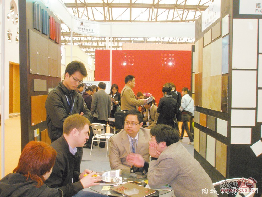 福建企业组团出征上海国际工业陶瓷展览会