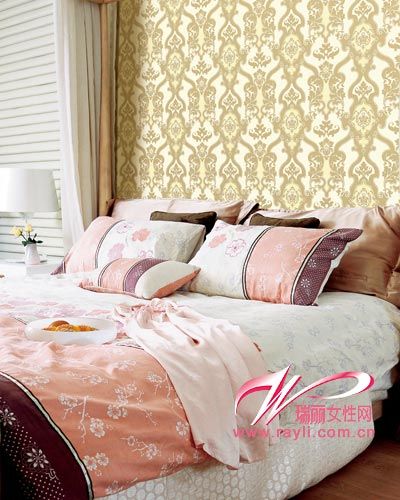 温馨床品为卧室营造高贵气质