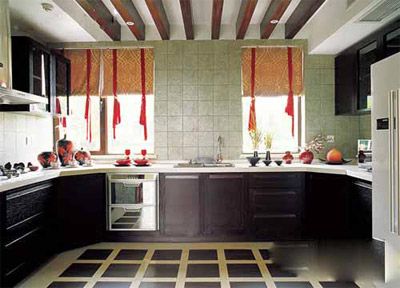 厨房的吊顶和格子设置加强中式空间的时髦感