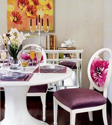 紫色布艺椅垫，餐厅由清爽变得温暖十足。