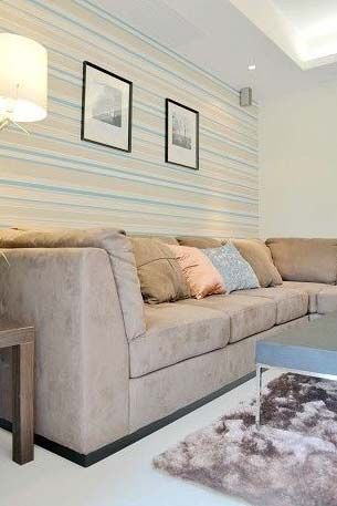 沙发背景墙+装饰画：清爽实用107平米三室两厅家
