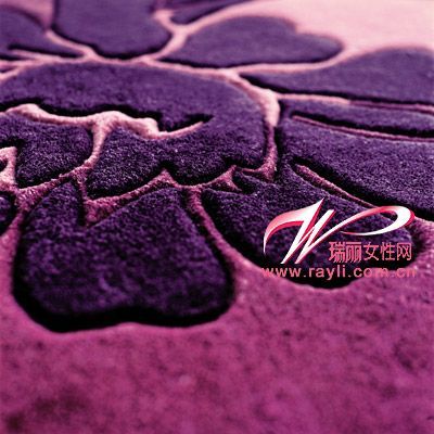 紫色平绒地毯