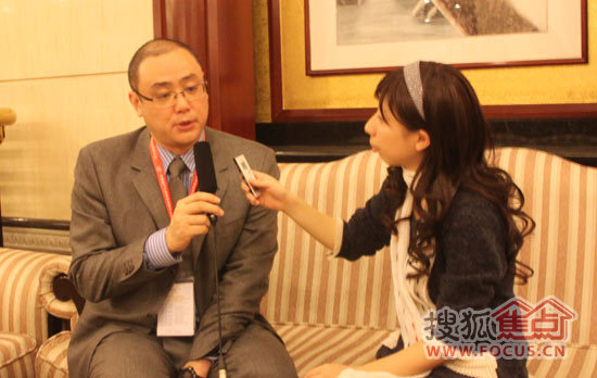采访上海菲林格尔木业股份有限公司总经理 李松