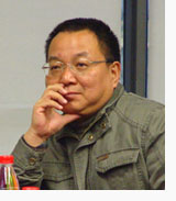 中央美术学院研究生处处长，设计学院教授、博士生导师许平博士