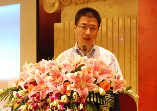 北京嘉博会展览有限公司的董事长朱武先生为会议做主题发言