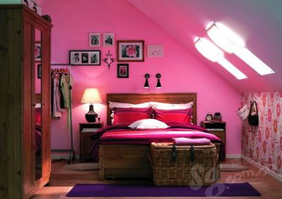 原木家具本身就比较质朴，容易给人温暖的感觉，所以最适合卧室使用