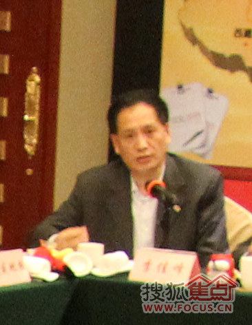 中国木材与木制品流通协会木地板专业委员会会长 李佳峰