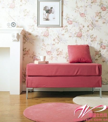 粉红色长坐凳+粉红色地毯