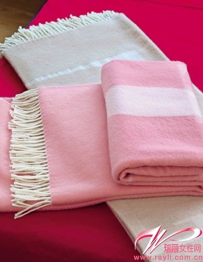 FRETTE盖毯，可当做披肩或膝毯使用。