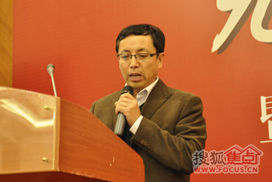 省工商局副局长李长春发表讲话