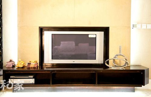 年末巨献 2011最流行的12种电视背景墙设计 