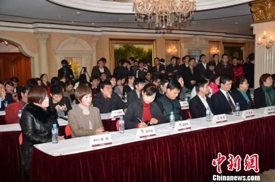 百家知名品牌代表在上海宣布开展全国“兴市惠民大行动”