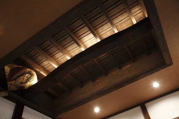 日本风骚艺术家两居 实木地板复古潮(组图) 