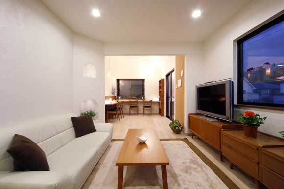 日式简约90平公寓 浅色地板自然亲和(组图) 
