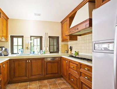 厨房选材优良 搭配和谐厨房很宽敞