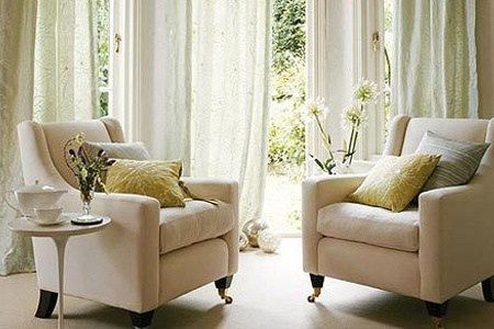 窗帘和沙发对话 清新时尚客厅设计方案(组图) 