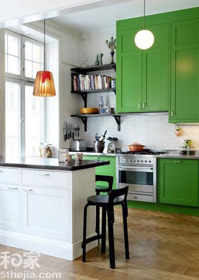 10款彩色橱柜设计方案 厨房也好色（组图） 