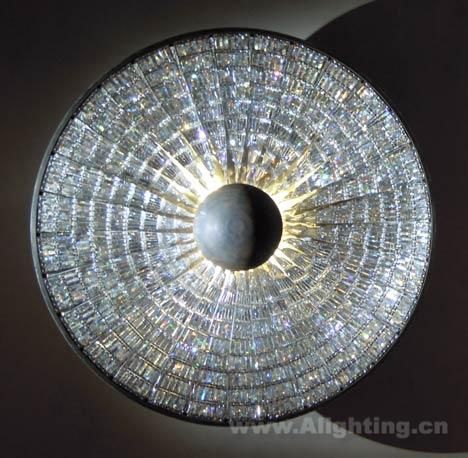 用眼睛看世界 奢华的施华洛世奇水晶灯 