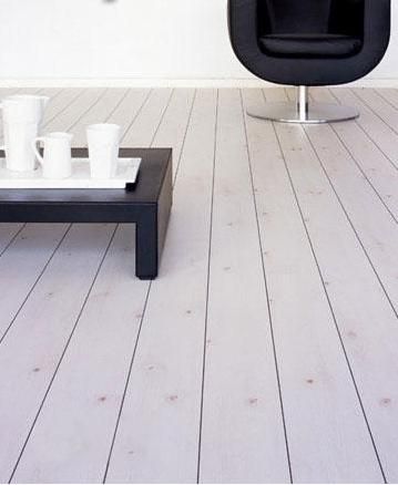 浅色橡木地板 扮40平米简约设计一居室(组图) 