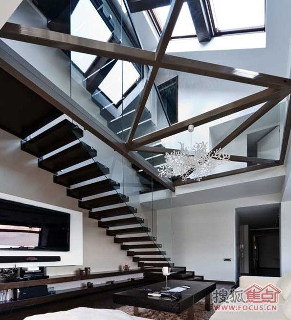 现代loft风格别墅 玻璃透视中的时尚生活 