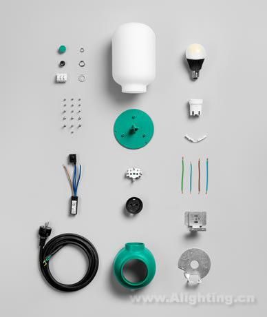 插座台灯 给创意和电子设备充充电(组图) 