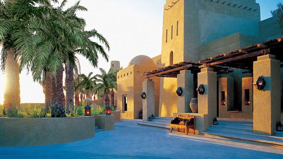赞！迪拜沙漠皇宫酒店 富豪的世外桃源（图） 