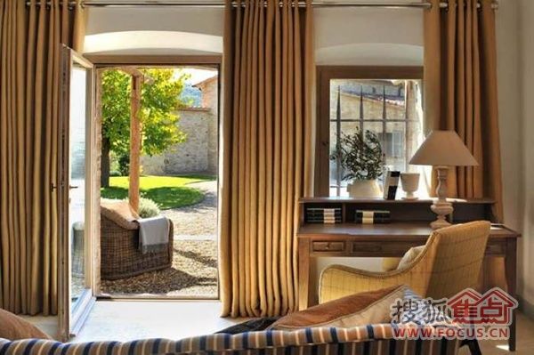 意大利风格的奢华别墅 传统与现代的完美融合 