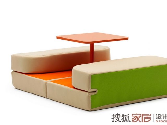 2012米兰家具展设计作品 意大利可变身的坐垫 