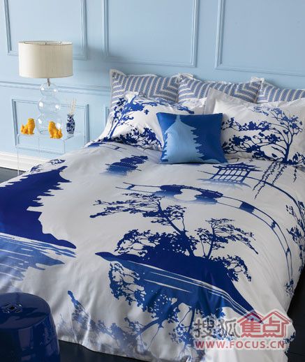 四款风格各异卧室床品 让你身居卧室畅游世界 