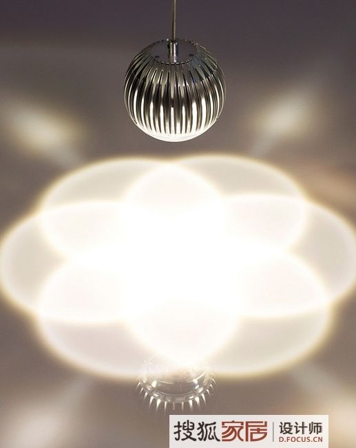 2012年米兰设计周 英国设计师fin light灯具