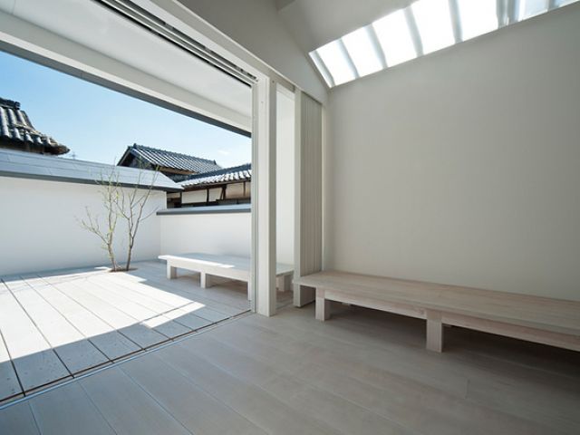 日式禅屋意境 白色地板打造简洁风宿舍(组图) 
