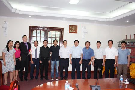 中国卫浴代表团会见越南陶瓷建材协会