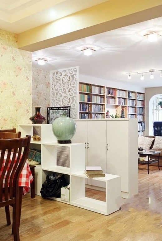 突破传统设计 太多书将客厅改为书房 