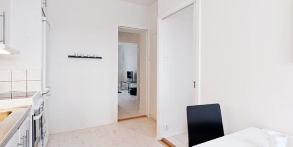 44平瑞士公寓 橡木地板让室内鲜活起来(组图) 