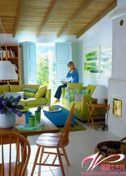 绿色与木色美搭的清新客厅