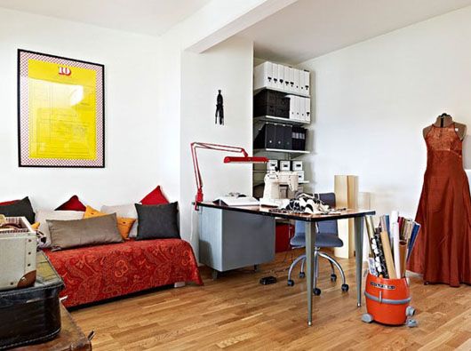 摆脱单调客厅玩转彩色地板 打造创意风家居 