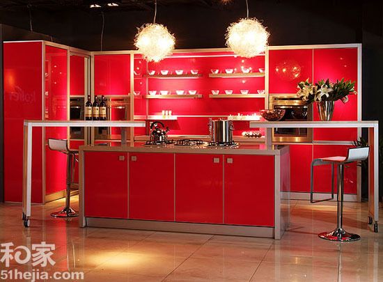 10款现代红色整体橱柜 给厨房添味（组图） 