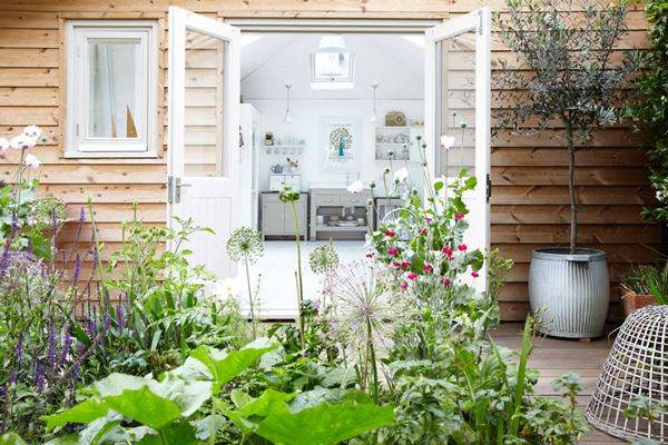 美丽的花园凉亭 纯白地板极简超大空间(组图) 