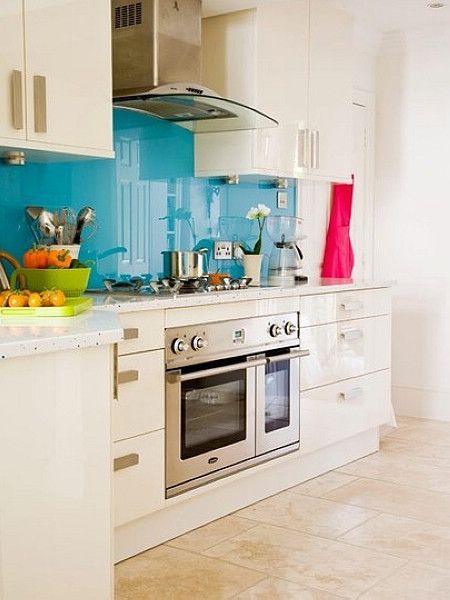 彩虹般绚丽多彩的厨房设计 煮妇的五彩生活 