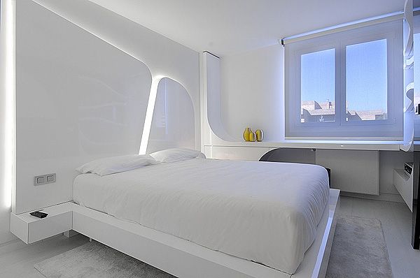 萨拉戈萨复式公寓 白色木地板提亮空间(组图) 