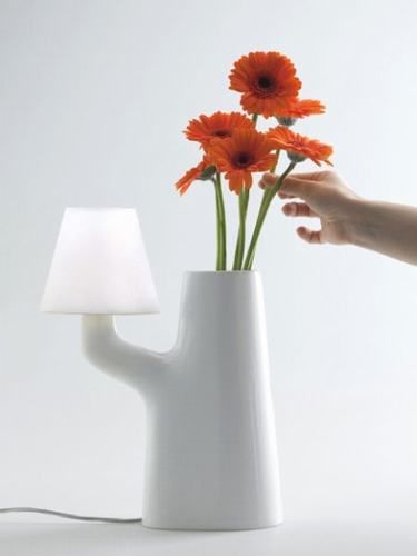 挑战你的想象力 特别的触摸花瓶灯(组图)  