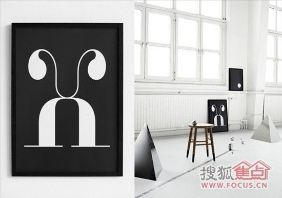 巧妙的墙面装饰 简单的黑白字母相框（图） 