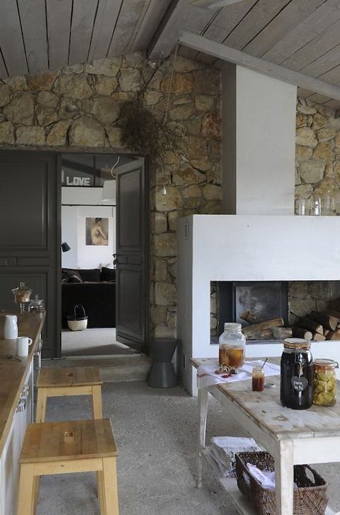 法国灰白时尚又简单古朴的厨房设计欣赏(图) 