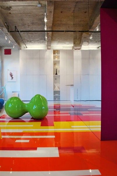 糖果缤纷 现代艺术收藏家的彩色loft 