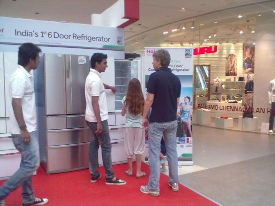 印度首台六门冰箱海尔造