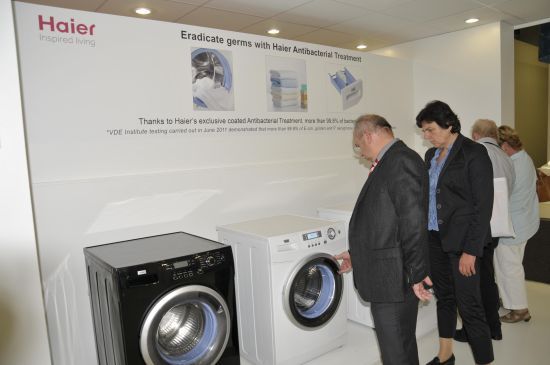 我国家电工业设计世界一流 海尔洗衣机获美ADEX大赛最高“铂金奖” 