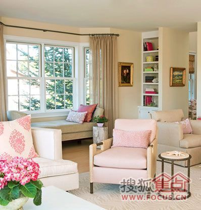 浅色家具活用粉彩布艺 打造亮眼空间 