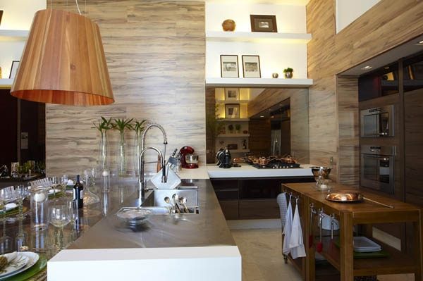 61平米厨房 精致餐厅区和酒窖设计欣赏 